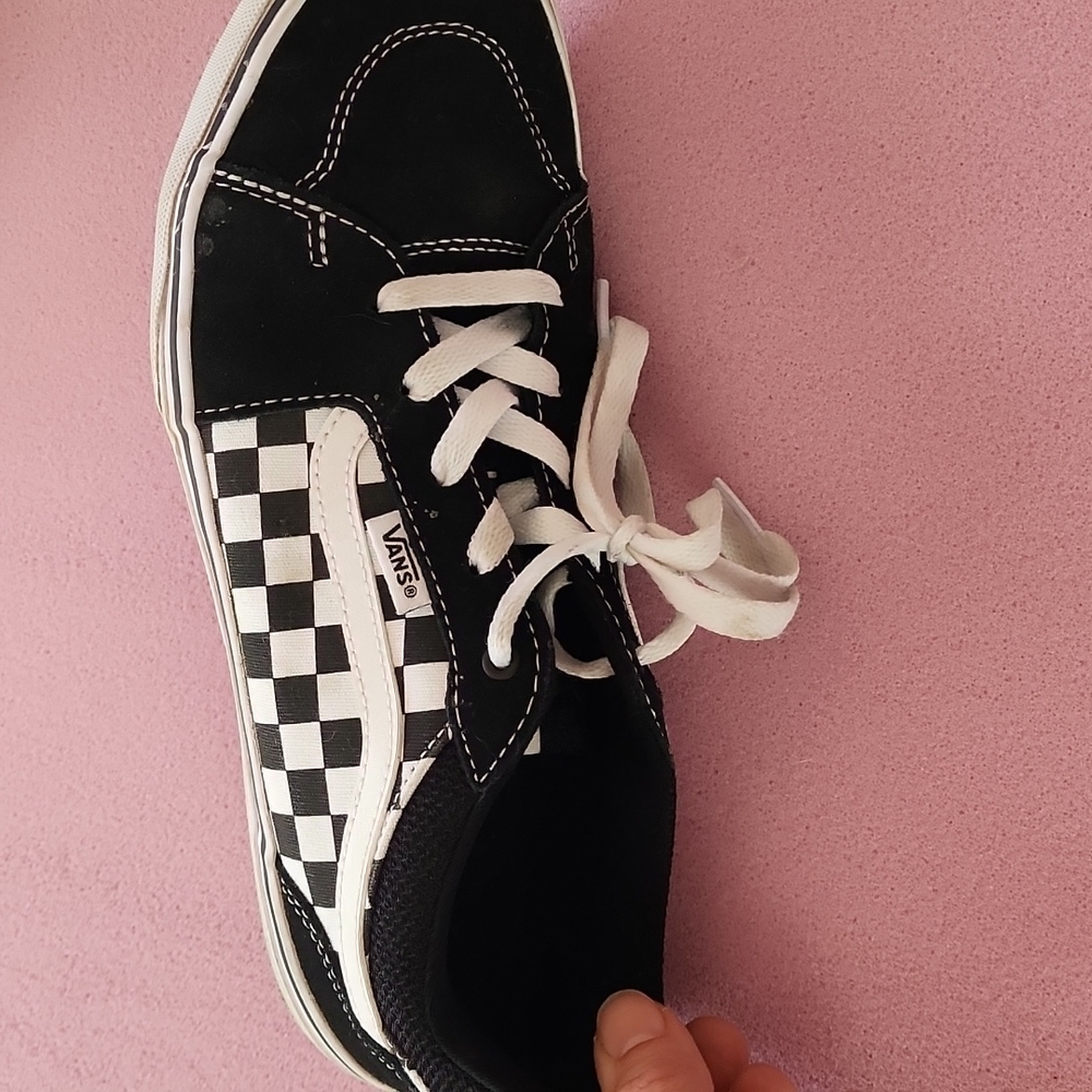 Vans - Picture 3 of 3